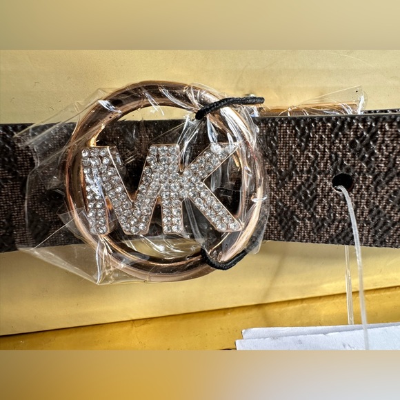 NIB!!! S/M Michael Kors Reversible Pave Logo Belt - Picture 3 of 6